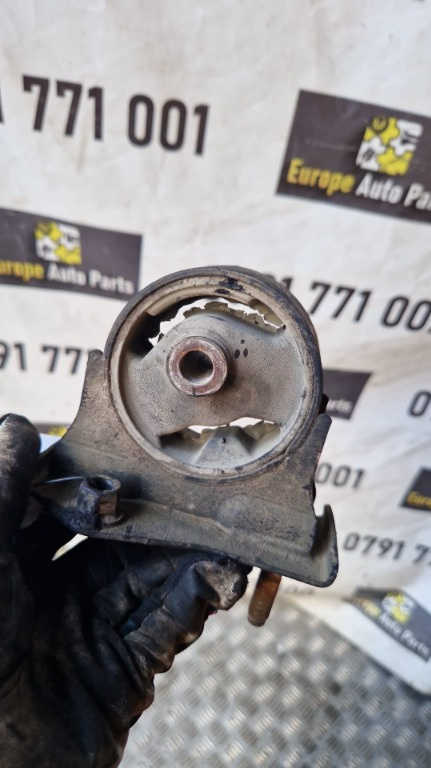 Tampon motor Toyota Rav 4 an fabricatie 2003 2.0 D-4D 1CD-FTV