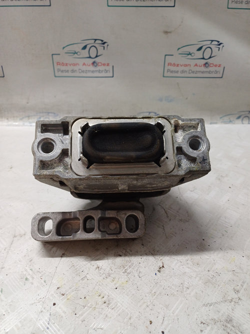 Tampon motor Volkswagen Golf 6 Plus 1.6 Motorina 2010, 1K0199262
