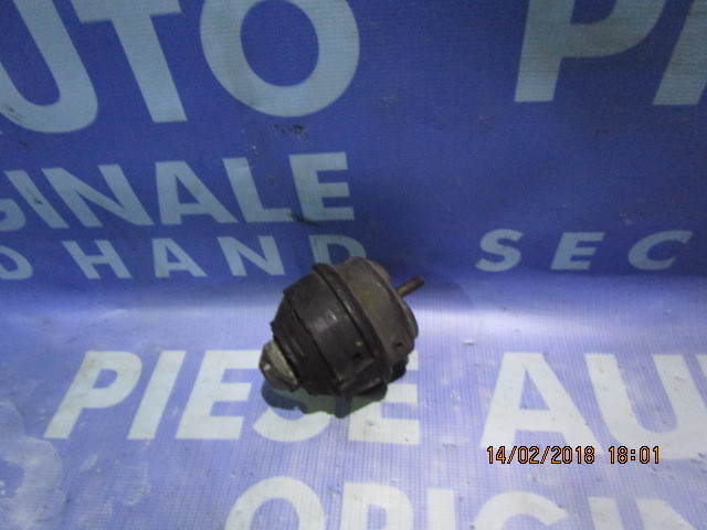 Tampon motor Volvo S60 2.4d ; 8683293