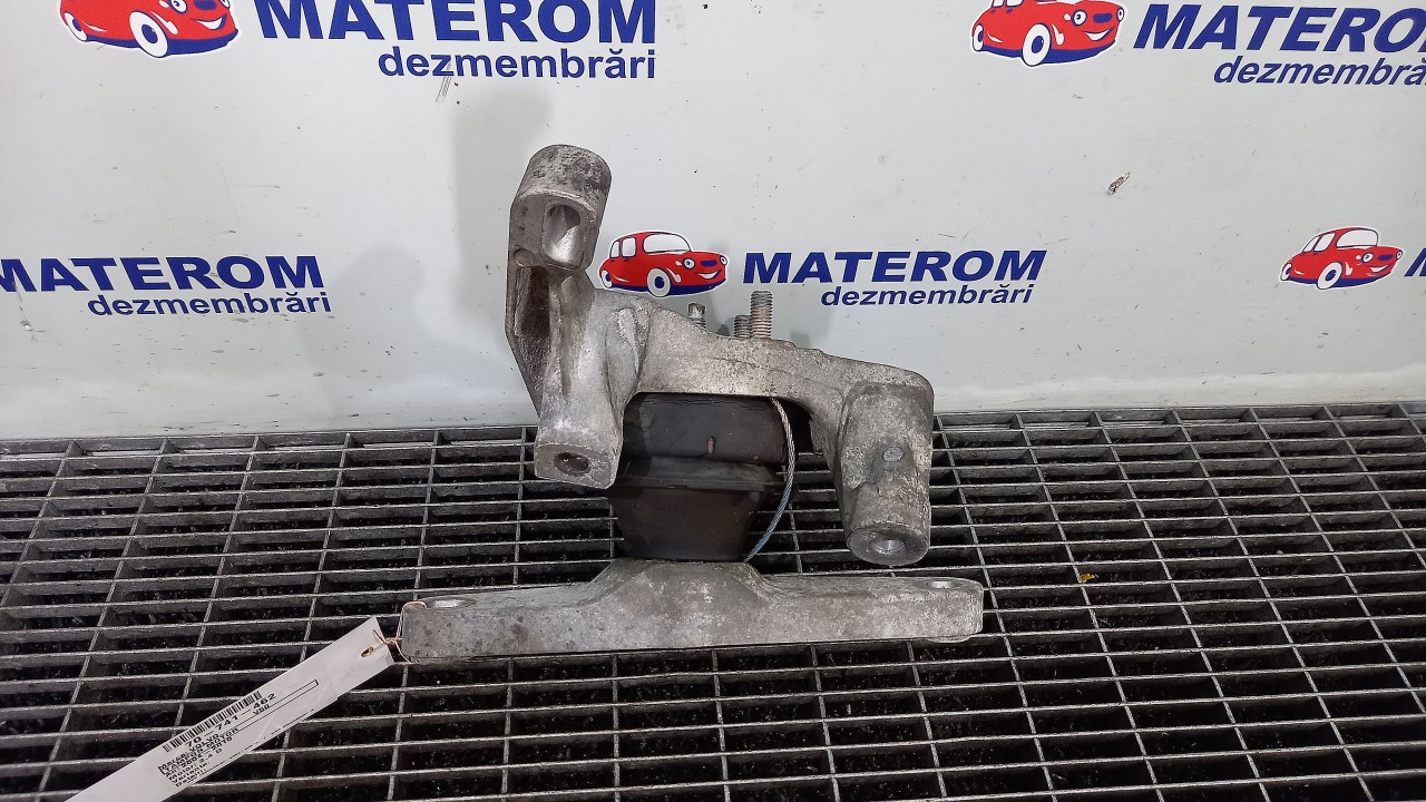 TAMPON MOTOR VOLVO V50 2.4 D - (2004 2010)