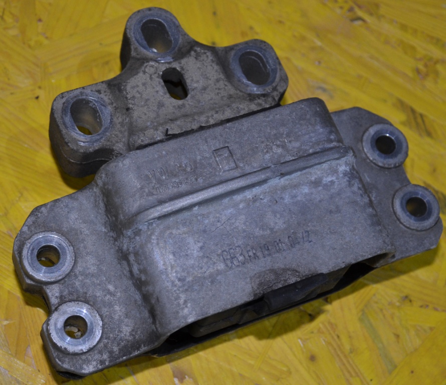 TAMPON MOTOR VW-AUDI-SKODA 2004-2007.COD: 1K0199555