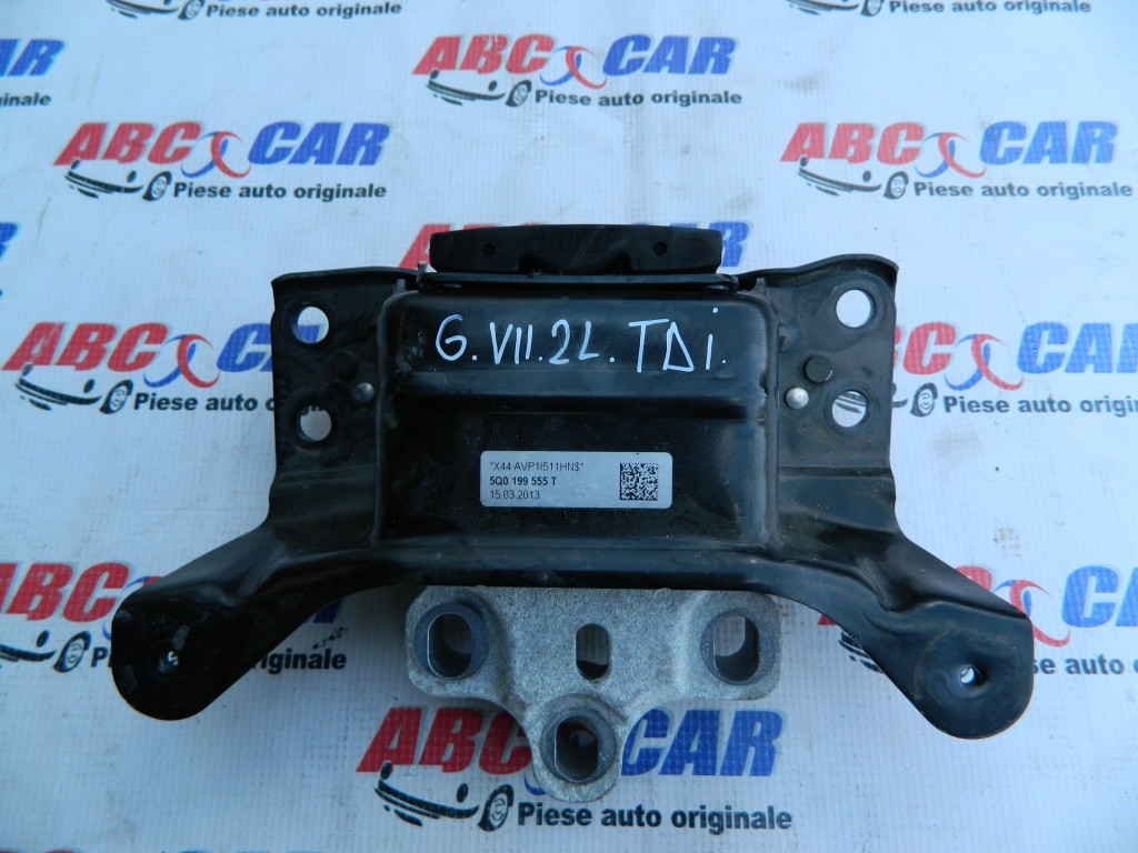 Tampon motor VW Golf 7 cod: 5Q0199555T model 2016