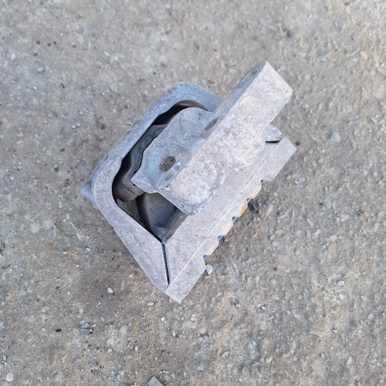Tampon Motor VW PASSAT B6 2005 - 2010