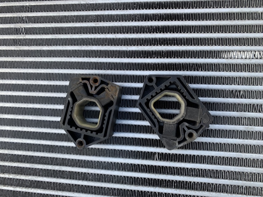 Tampon radiator Skoda Octavia 2 [2004 - 2008] Liftback 5-usi 2.0 TDI MT (140 hp) 1Z3