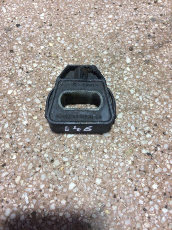 Tampon radiator Volkswagen VW Golf 4 [1997 - 2006] Hatchback 5-usi 1.9 TDI MT (131 hp) (1J1)
