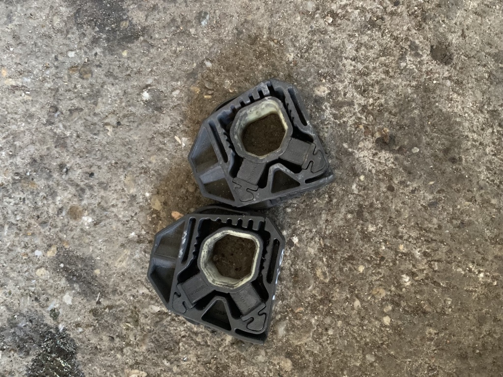 Tampon radiator Volkswagen VW Jetta 5 [2005 - 2011] Sedan 4-usi 2.0 TDI MT (140 hp) (1K2)