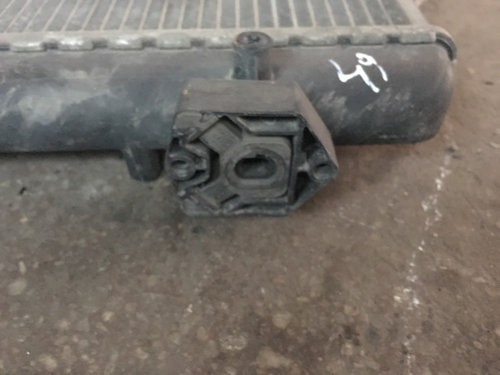 Tampon superior stanga radiator Skoda Octavia [1996 - 2000] Liftback 5-usi 1.8 T MT (150 hp) (1U2)