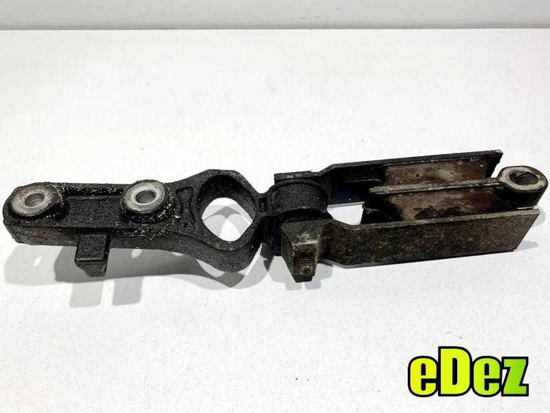 Tampon / suport motor Volvo V60 facelift (2013-2018) 2.4 d5 D5244T15 215 cp 31330145