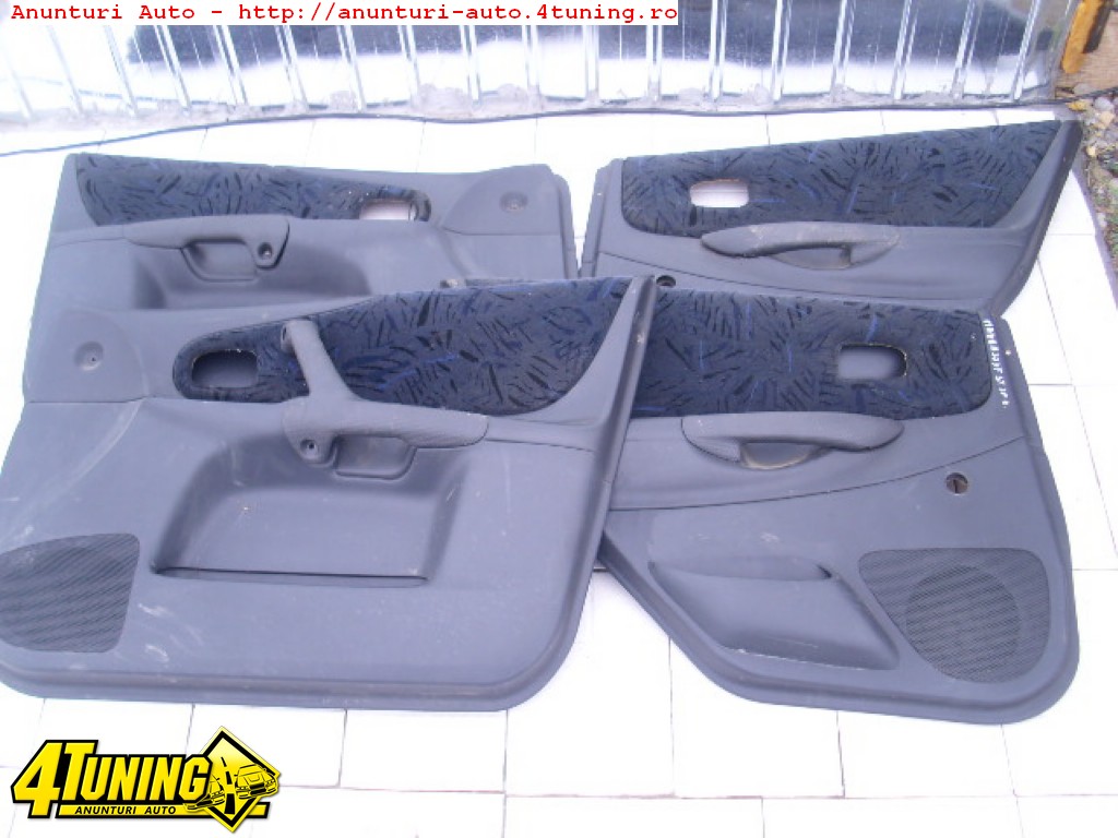 Tapiterie Mazda 323F