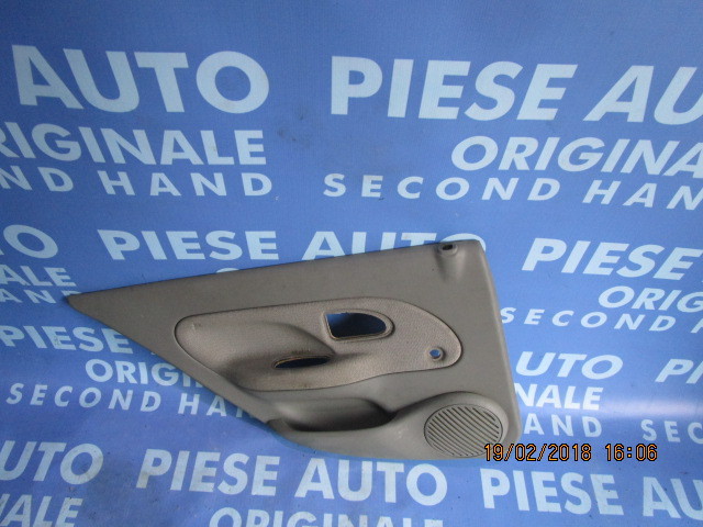 Tapiterie Renault Clio ; 7700845174 (portiere)