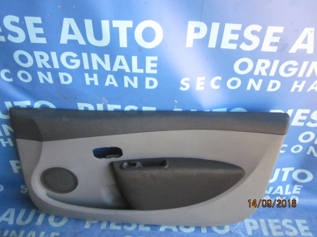 Tapiterie Renault Clio ; 8200293526G // 8200293534D