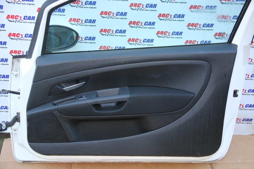 Tapiterie usa dreapta Fiat Grande Punto in 2 usi model 2009