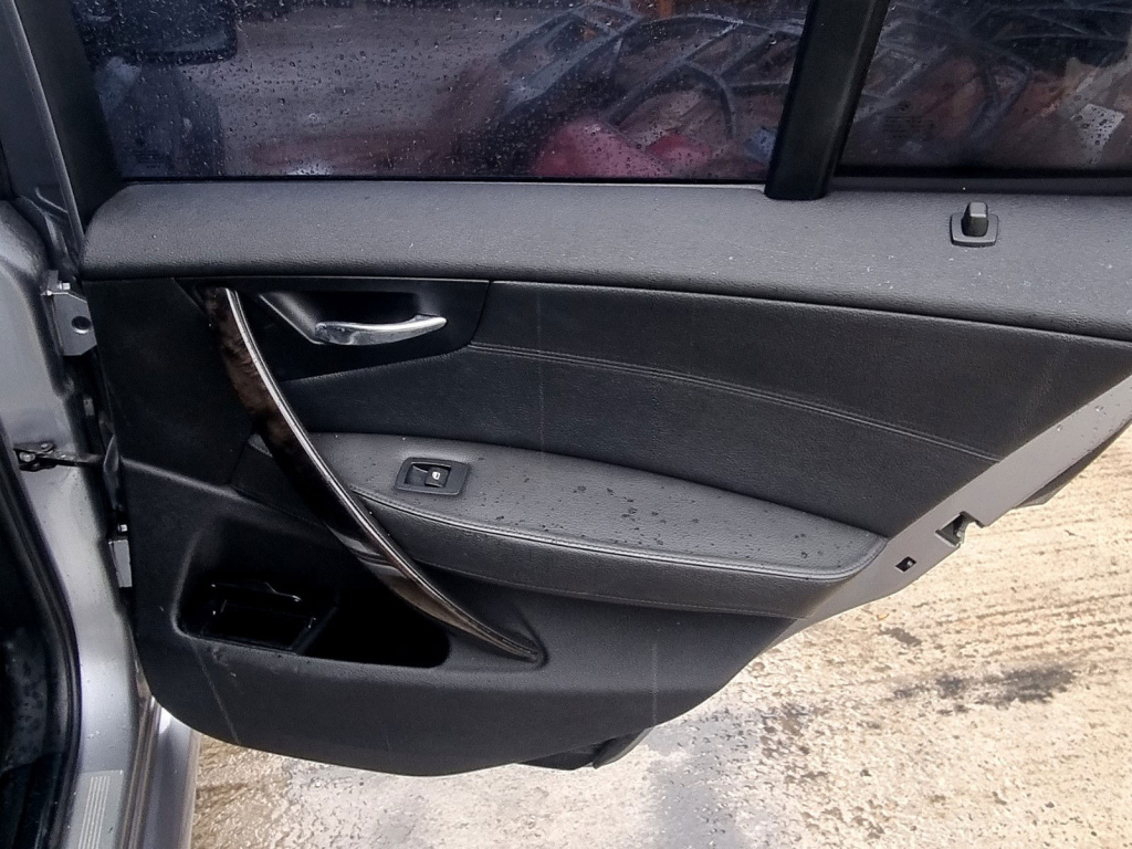 Tapiterie usa dreapta spate Bmw X3 (E83)