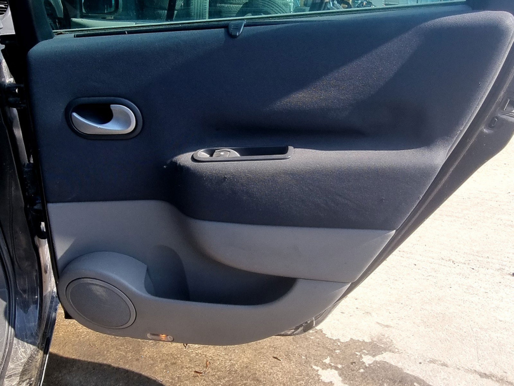 Tapiterie usa dreapta spate Renault Grand Scenic 2 [Fabr 2003-2008] 1.9 CDI F9Q803 96KW / 130CP