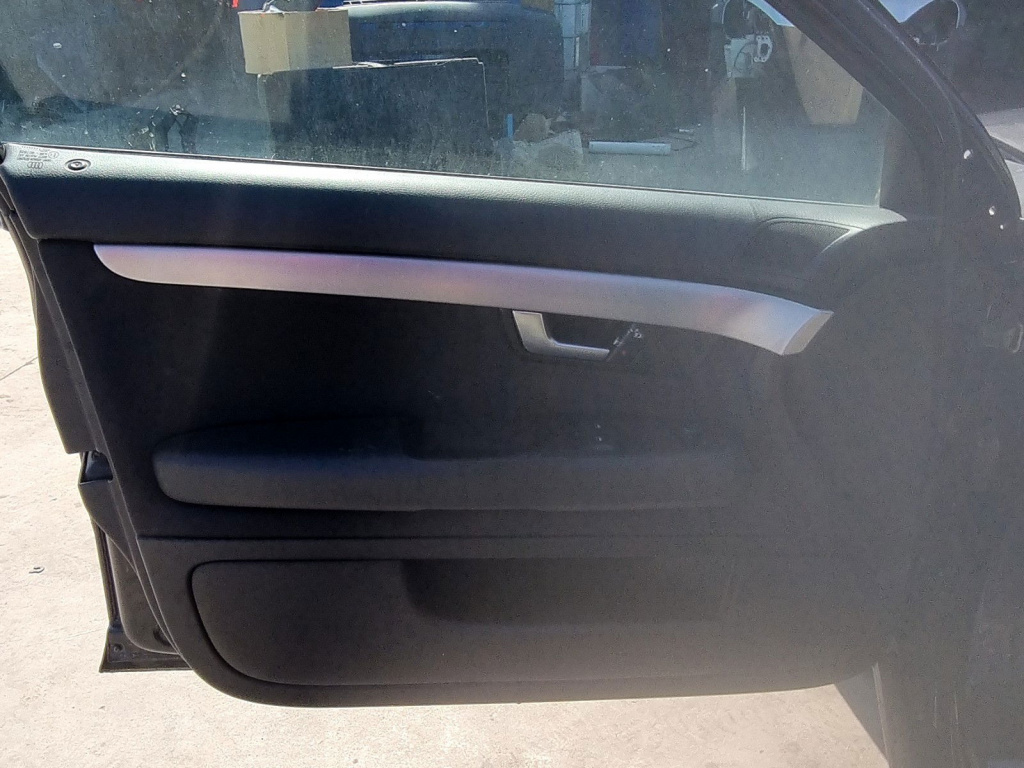Tapiterie usa stanga fata AUDI A4 Avant (8ED, B7) [Fabr 2004-2008] 2.0 TDI BPW 103 KW / 140CP
