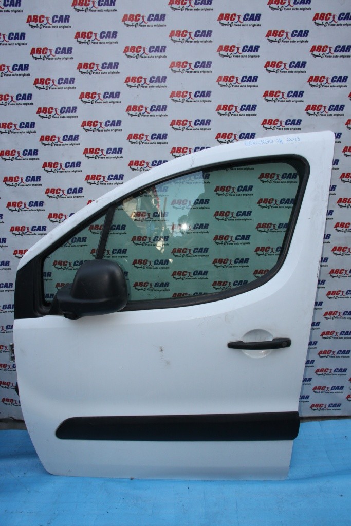 Tapiterie usa stanga fata Citroen Berlingo model 2013