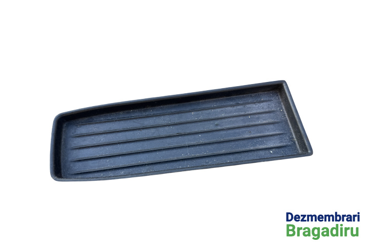 Tavita cuciuc consola centrala Cod: 9227902 9227902 BMW Seria 1 F20/F21 [2011 - 2015] Hatchback 5-usi 120d MT (184 hp) Pachet M Cod motor: N47D20C