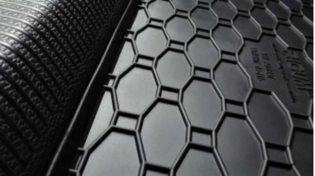 Tavita portbagaj Fiat 500X 2014-prezent portbagaj inferior/superior Rigum