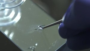 Te-ai intrebat vreodata cum dispar ciobiturile din parbriz?
