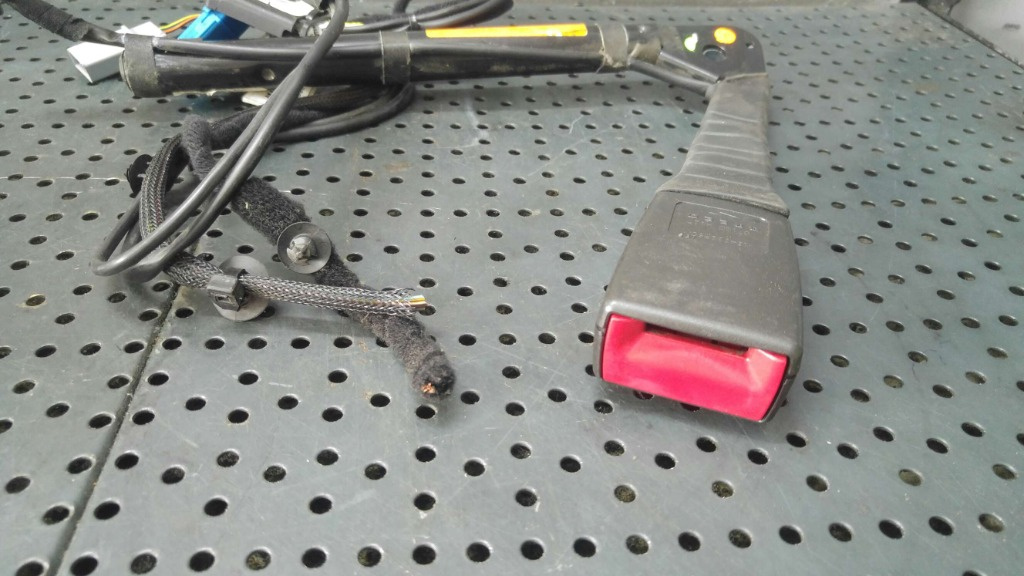 Teaca centura dreapta fata alfa romeo 159 939 184838960