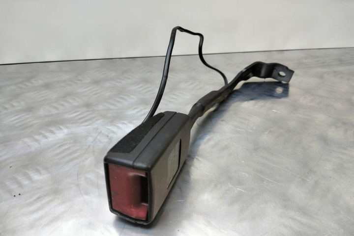 Teaca centura scaune fata dreapta 1k3857756AK Volkswagen VW Passat B6 [2005 - 2010]