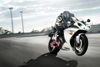 Tehnologie MotoGP pentru strada: Yamaha YZF-R1