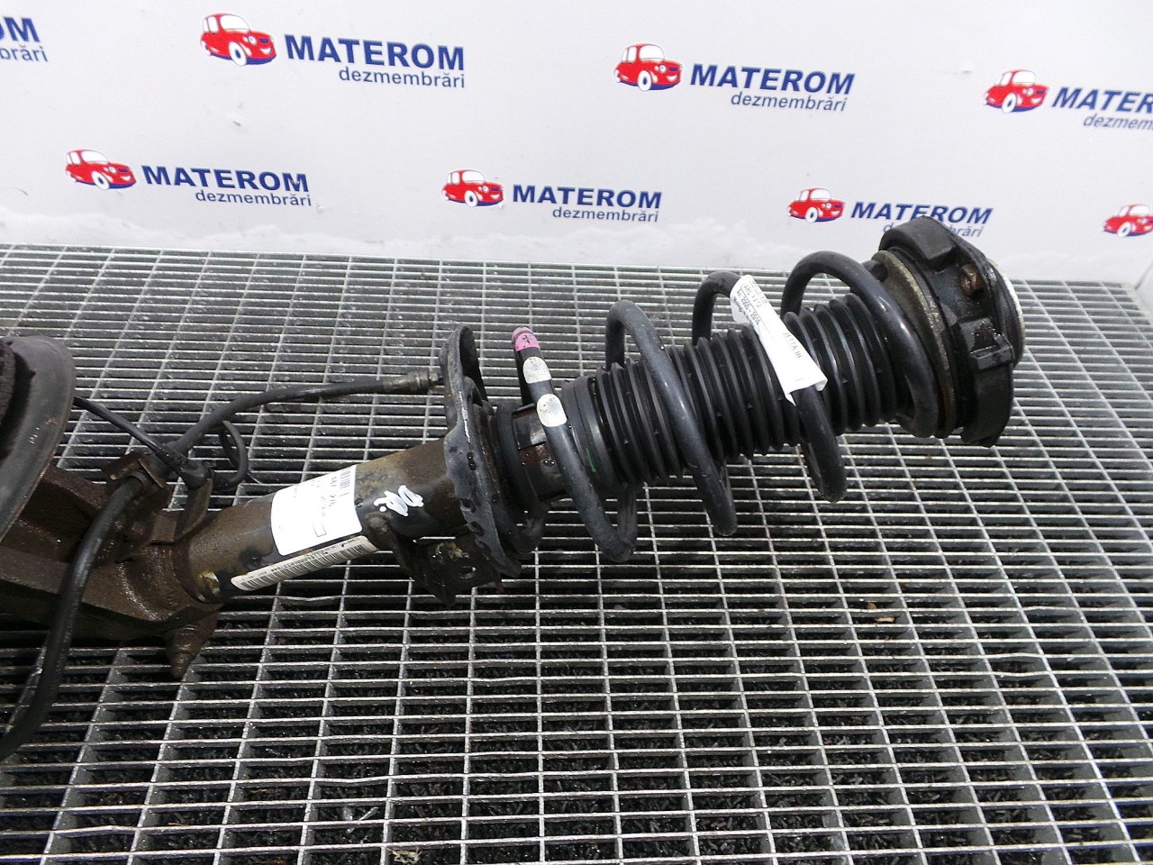 TELESCOP FATA DREAPTA VW JETTA III 2.0 TDI - (2005 2010)