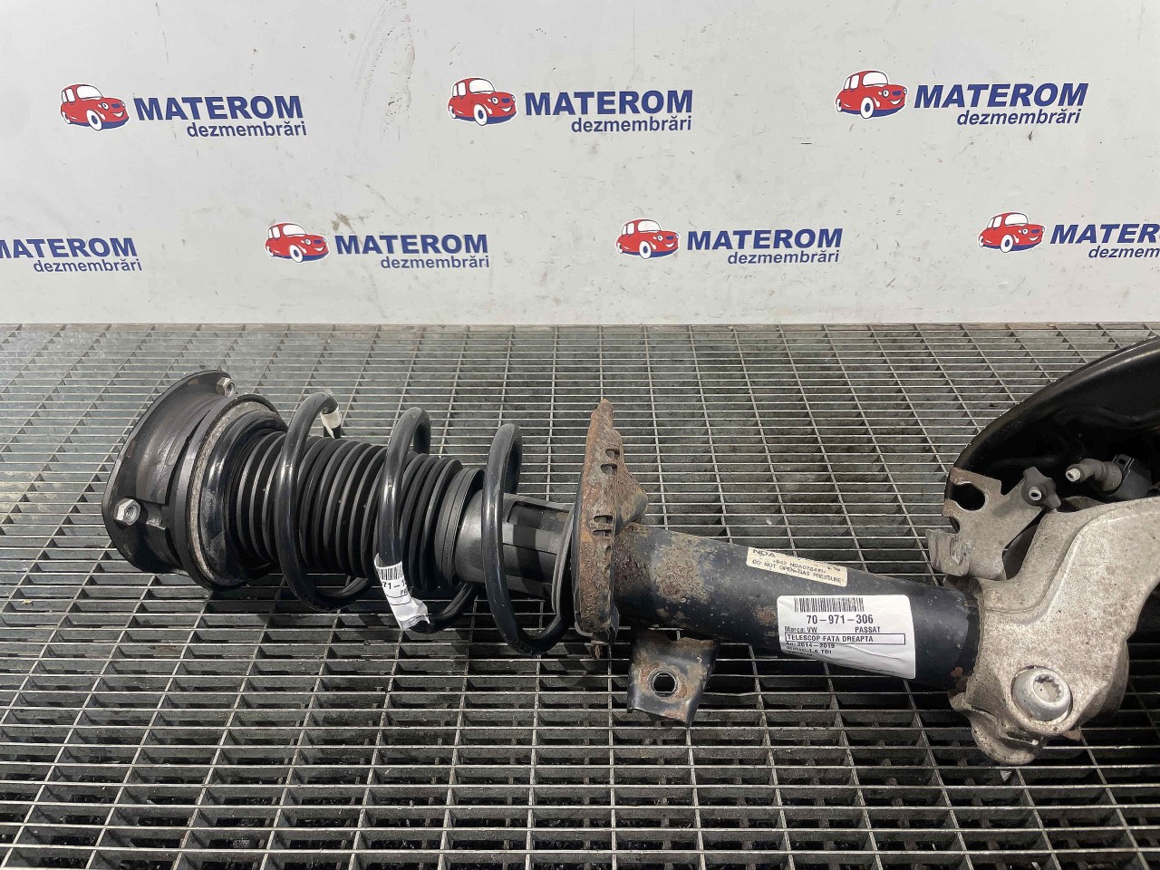 TELESCOP FATA DREAPTA VW PASSAT 1.6 TDI