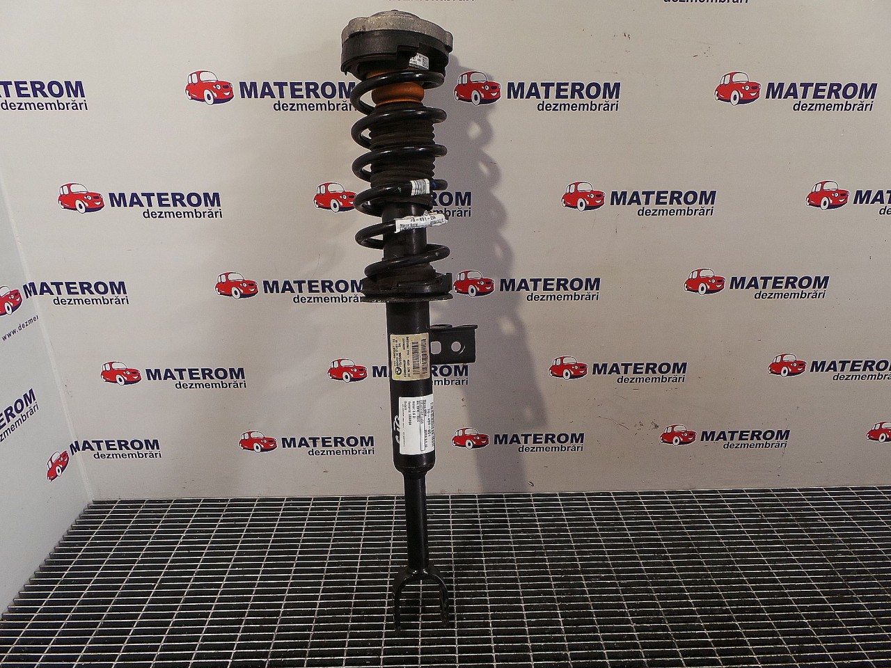 TELESCOP FATA STANGA BMW SERIA 5 F 10 2.0 D - (2010 2017)