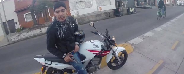 Tentativa de jaf armat pe motocicleta, esuata in Argentina