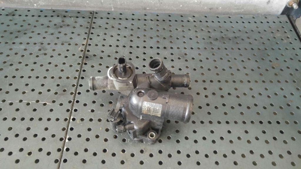Termostat 2.0 dci renault laguna 3