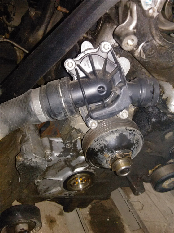 Termostat 3.0 D BMW E 46 an fabr.2003