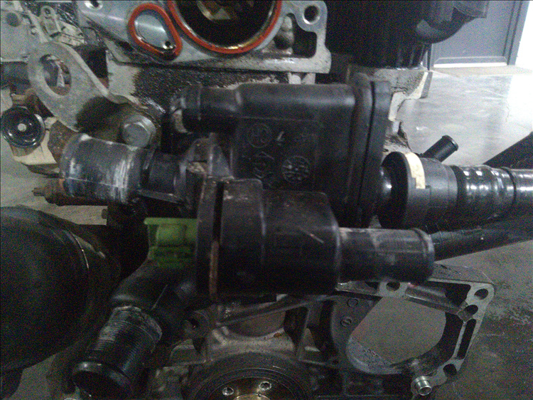 Termostat FORD FIESTA 1.4 TDCI an fabr.2007