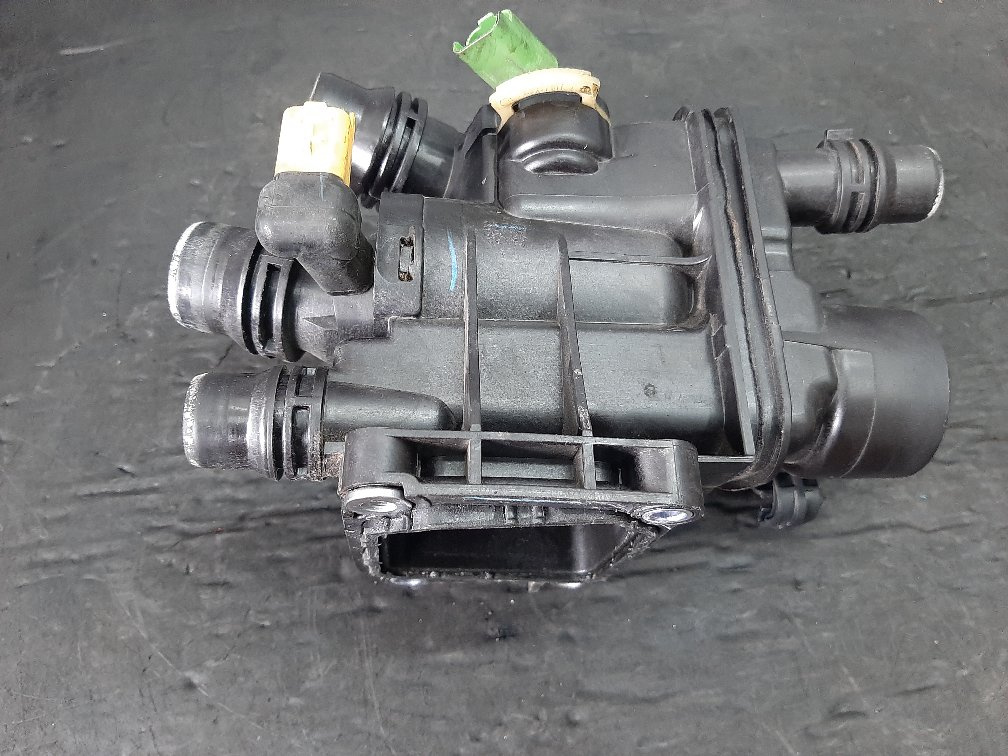 Termostat hn05 1.2 b peugeot 2008 208 3008 citroen c4 9812131480