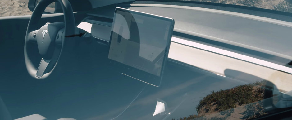 Tesla a inceput, in sfarsit, sa livreze masina asteptata de toata lumea Tesla a inceput, in sfarsit, sa livreze masina asteptata de toata lumea