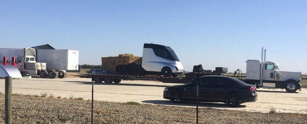 Tesla amana viitorul. Primul cap tractor complet electric se va lansa cu trei saptamani intarziere