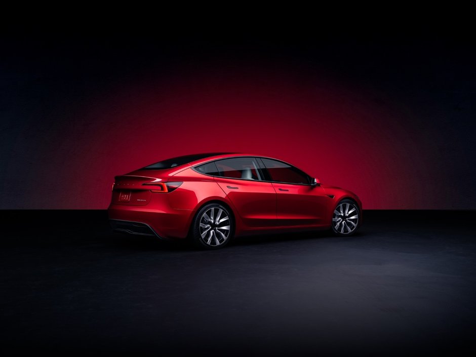 Tesla Model 3 Facelift - Galerie foto
