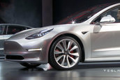 Tesla Model 3 - Galerie Foto