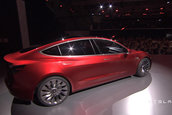 Tesla Model 3 - Galerie Foto