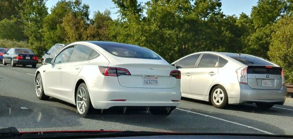 Tesla Model 3 - Poze Spion