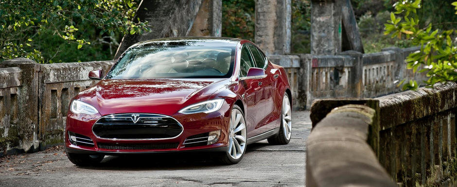 Tesla Model S depaseste la vanzari Audi A8, BMW Seria 7 si Mercedes S-Class