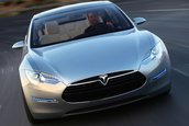 Tesla Model S in lumea reala
