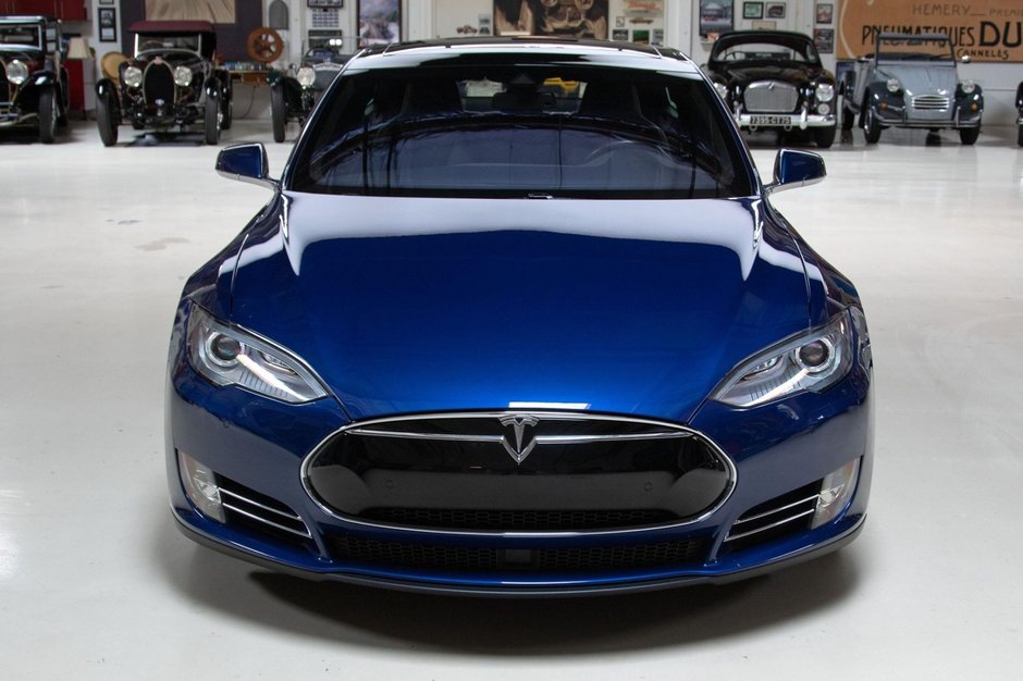 Tesla Model S P90D de vanzare