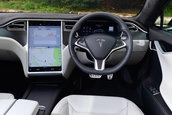 Tesla Model S si Model X