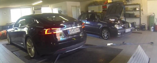 Tesla P85D dezmembreaza un dyno cu al sau cuplu instant