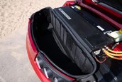 Tesla Roadster 2.5 cu 18.637 de kilometri la bord