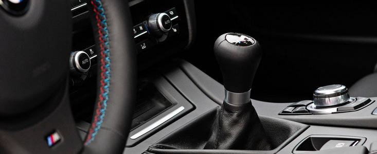 Test cu noul BMW M5 in versiunea cu transmisie manuala