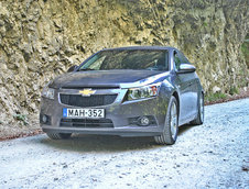 Test Drive 4Tuning: Chevrolet Cruze hatchback, plurivalent absolut