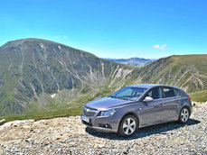 Test Drive 4Tuning: Chevrolet Cruze hatchback, plurivalent absolut