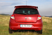 Test Drive 4tuning: Renault Clio Yahoo! - mai economic decat prevede legea